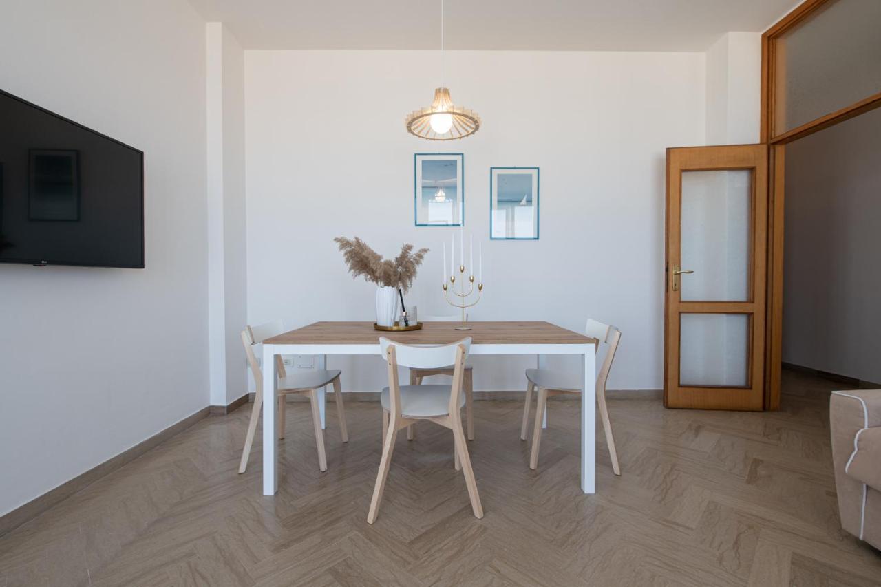 Ventodue Lägenhet Rimini Exteriör bild