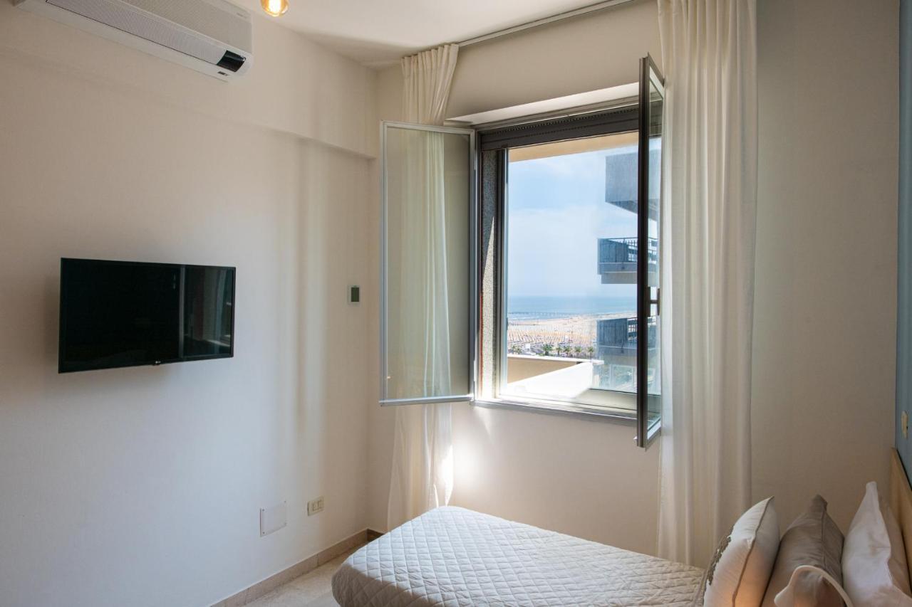 Ventodue Lägenhet Rimini Exteriör bild