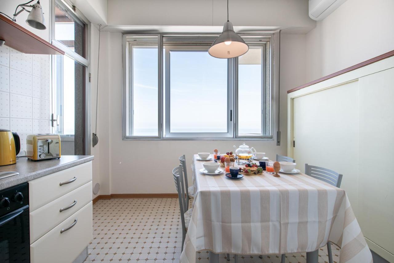 Ventodue Lägenhet Rimini Exteriör bild