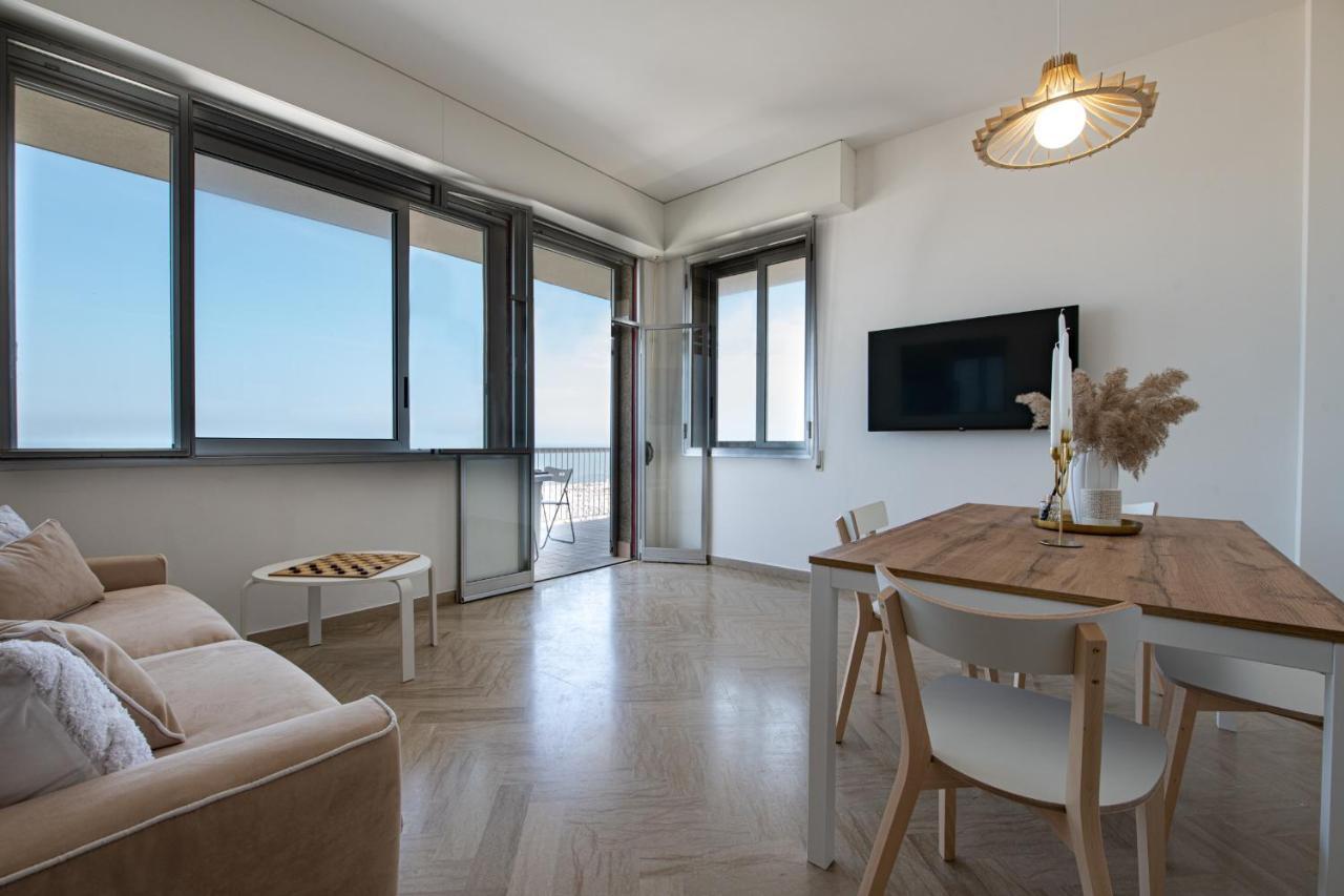 Ventodue Lägenhet Rimini Exteriör bild